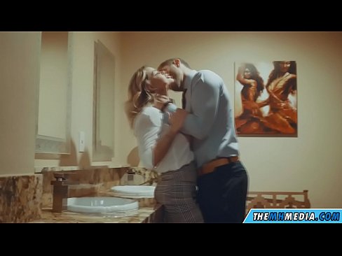 ❤️ Khi một cô gái tóc vàng busty quyến rũ bạn trong một nhà vệ sinh công cộng ❤ Fucking tại khiêu dâm% vi.tuberxxx-com.ru% ❌